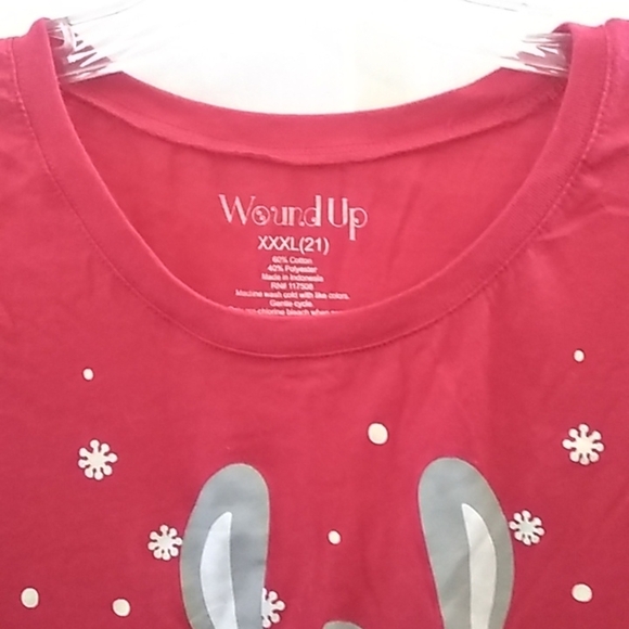 FINAL MARKDOWN Juniors' Wound Up "Fa La Llama" Tee (XXXL/21) - Picture 2 of 7